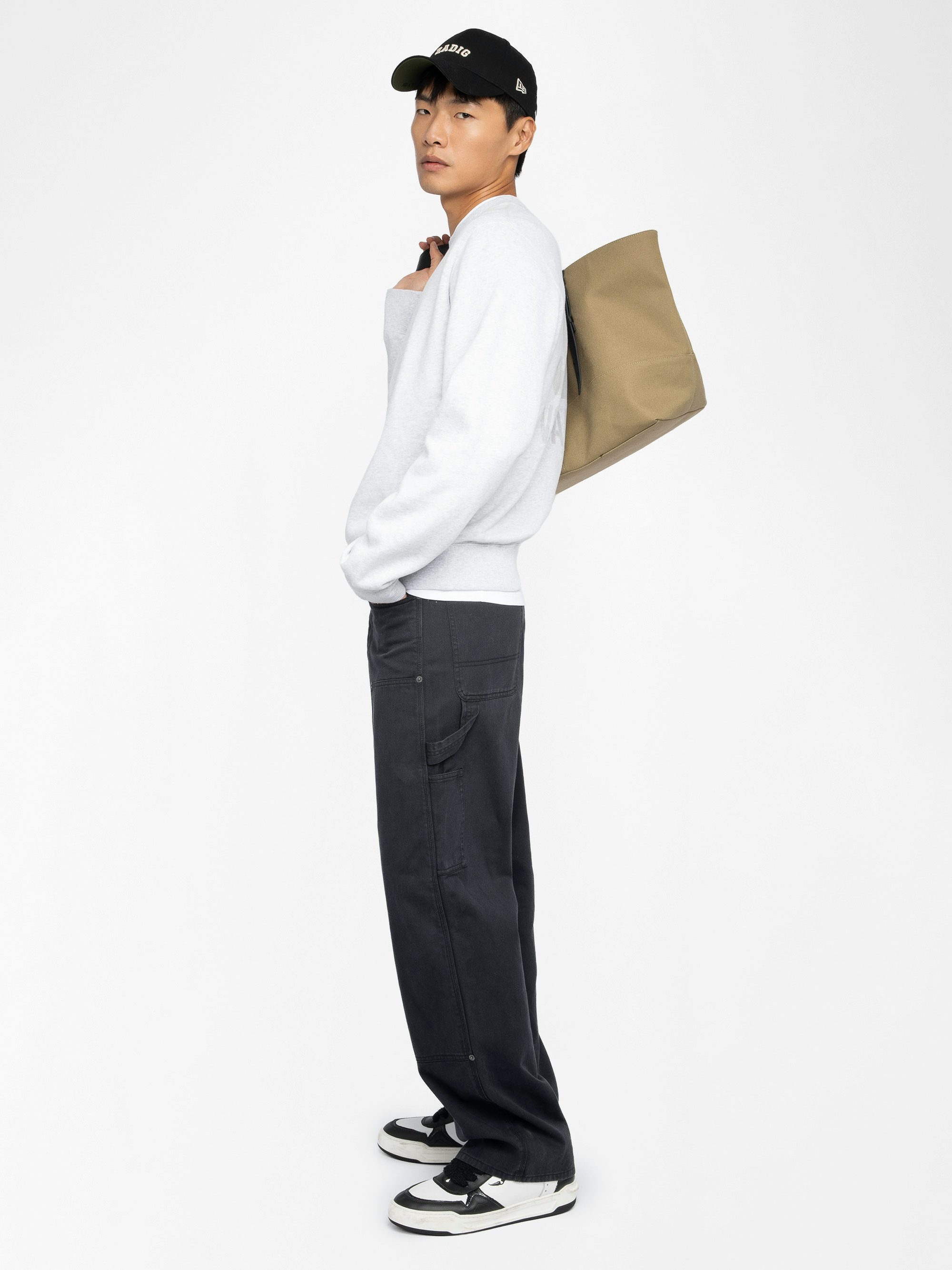 Aime Sweatshirt - Long-sleeved sweatshirt with back print.